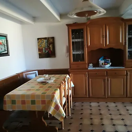 Holiday home Casa Bandinu